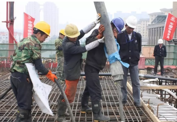 混凝土澆筑施工、震動棒使用方法大全